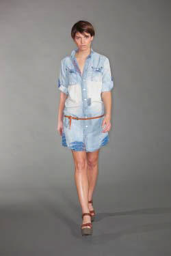 ����� ����